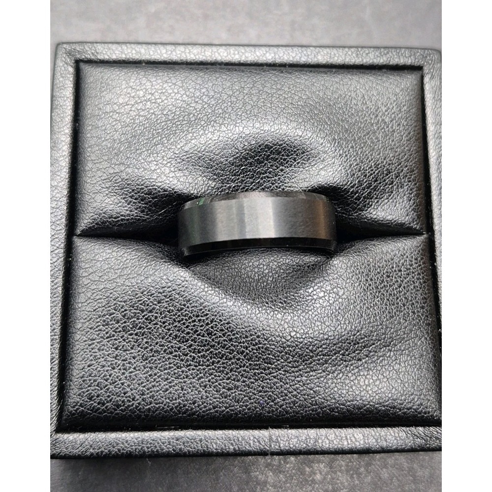 New Condition Beveled Black Tungsten Wedding Band Size 10 K1